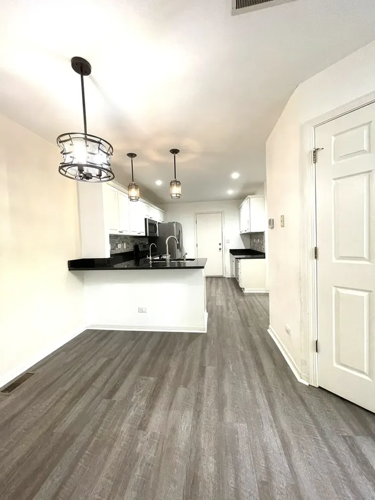 54 Egg Harbour Court Schaumburg IL 60173
