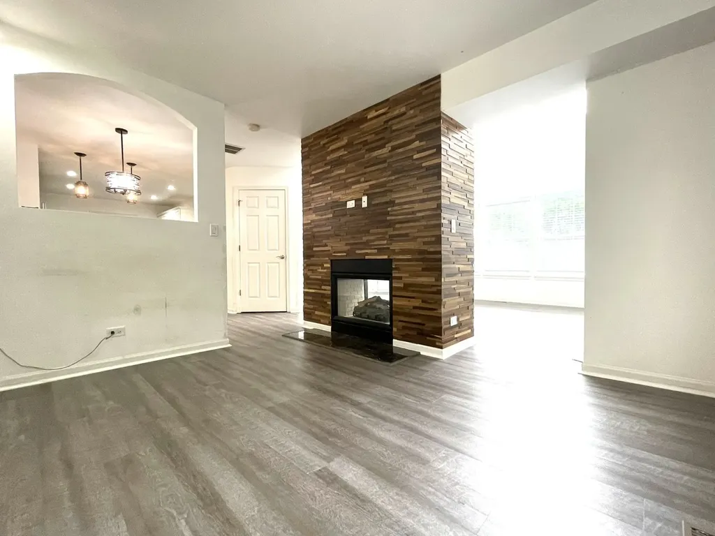 54 Egg Harbour Court Schaumburg IL 60173