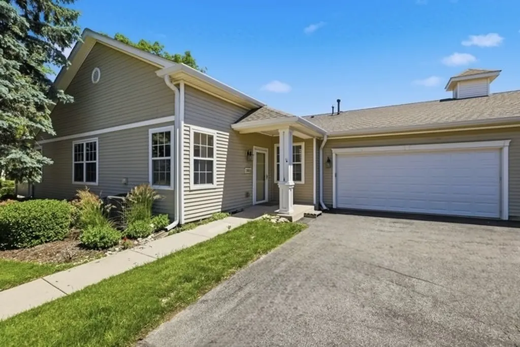 12956 Pennsylvania Avenue Huntley IL 60142