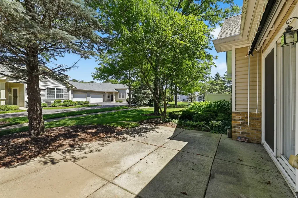 12956 Pennsylvania Avenue Huntley IL 60142