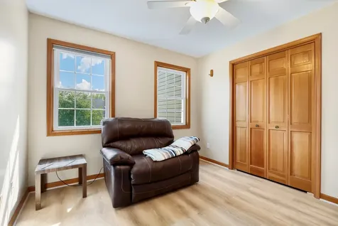 559 Bradbury Lane Geneva IL 60134