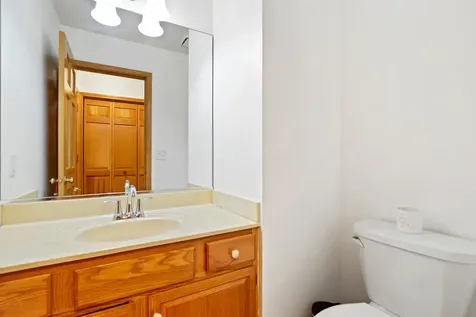 559 Bradbury Lane Geneva IL 60134