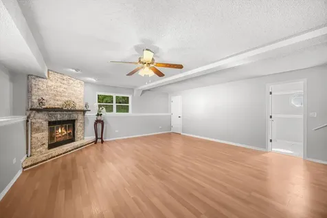 307 Terry Lane Bloomingdale IL 60108