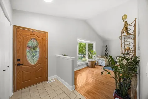 307 Terry Lane Bloomingdale IL 60108