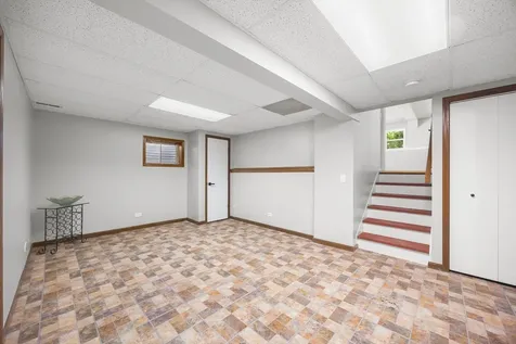 307 Terry Lane Bloomingdale IL 60108