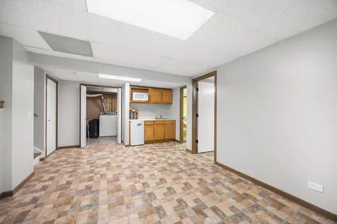 307 Terry Lane Bloomingdale IL 60108