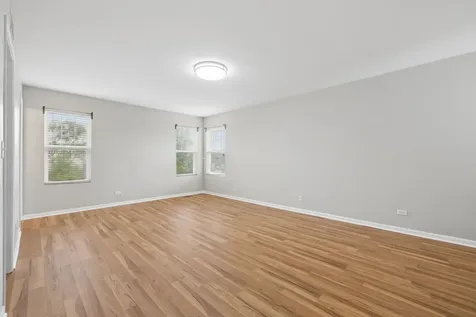 6700 Slate Drive Carpentersville IL 60110