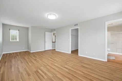 6700 Slate Drive Carpentersville IL 60110