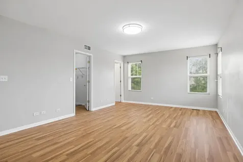 6700 Slate Drive Carpentersville IL 60110