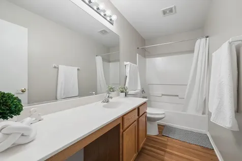6700 Slate Drive Carpentersville IL 60110