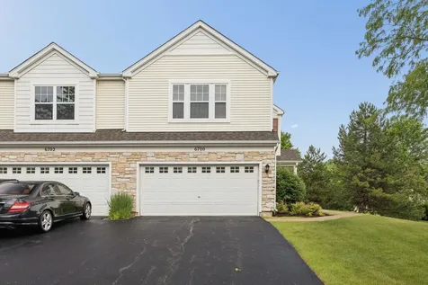 6700 Slate Drive Carpentersville IL 60110