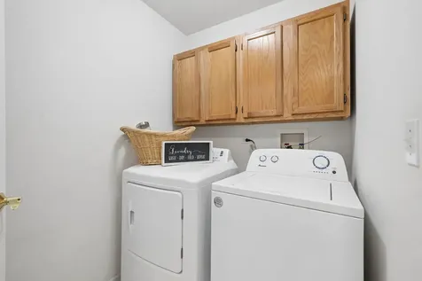 6700 Slate Drive Carpentersville IL 60110