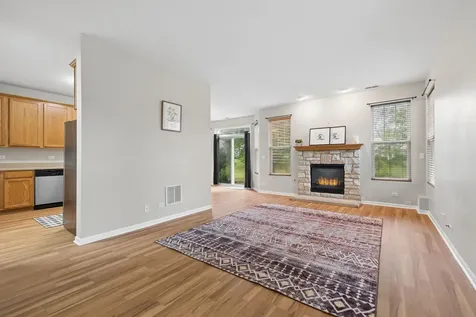 6700 Slate Drive Carpentersville IL 60110