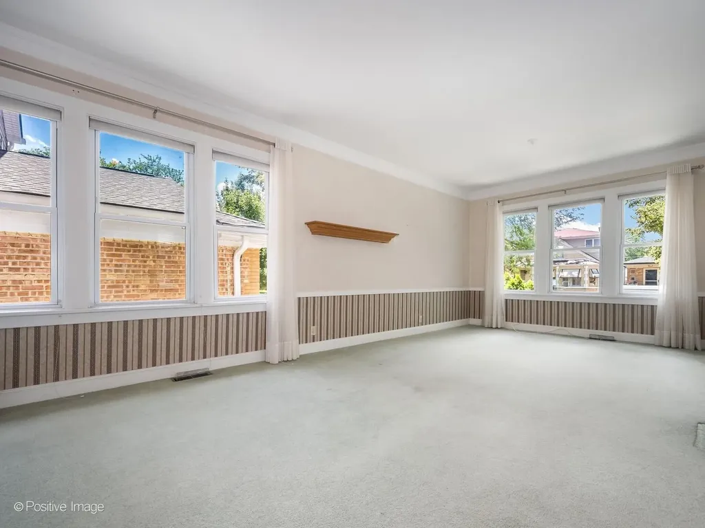 11215 South Sawyer Avenue Chicago IL 60655
