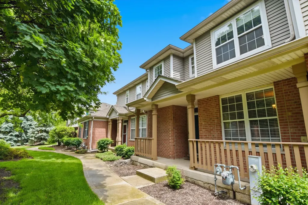 6727 Pine Lake Drive Tinley Park IL 60477
