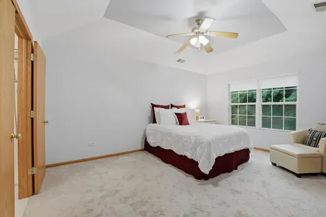 6727 Pine Lake Drive Tinley Park IL 60477