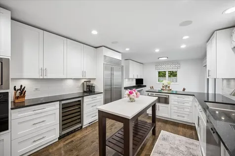 920 Pine Tree Lane Winnetka IL 60093