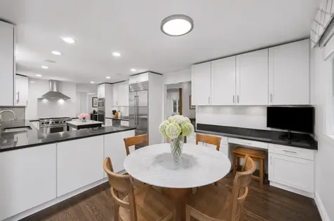 920 Pine Tree Lane Winnetka IL 60093