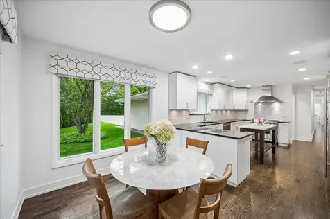 920 Pine Tree Lane Winnetka IL 60093