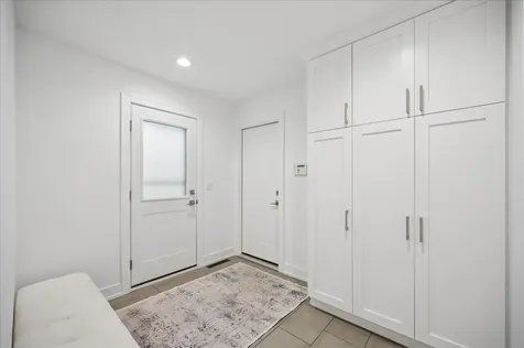 920 Pine Tree Lane Winnetka IL 60093