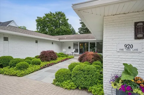 920 Pine Tree Lane Winnetka IL 60093