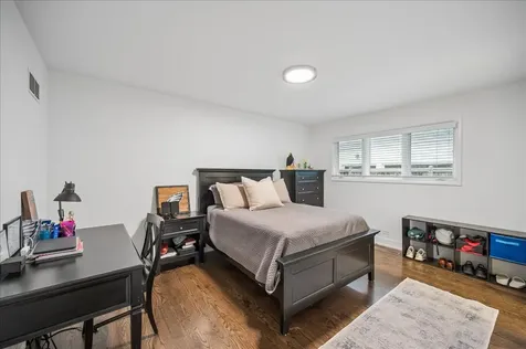 920 Pine Tree Lane Winnetka IL 60093