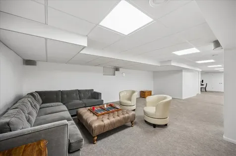 920 Pine Tree Lane Winnetka IL 60093