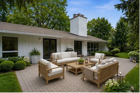 920 Pine Tree Lane Winnetka IL 60093
