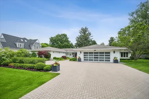 920 Pine Tree Lane Winnetka IL 60093