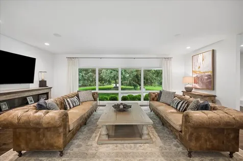 920 Pine Tree Lane Winnetka IL 60093