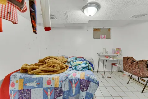 9357 South Jeffery Avenue Chicago IL 60617