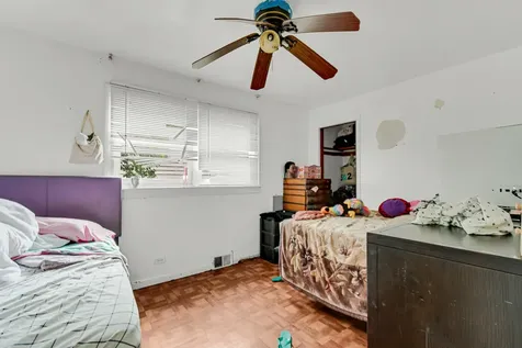 9357 South Jeffery Avenue Chicago IL 60617