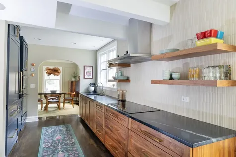 3055 Park Place Evanston IL 60201