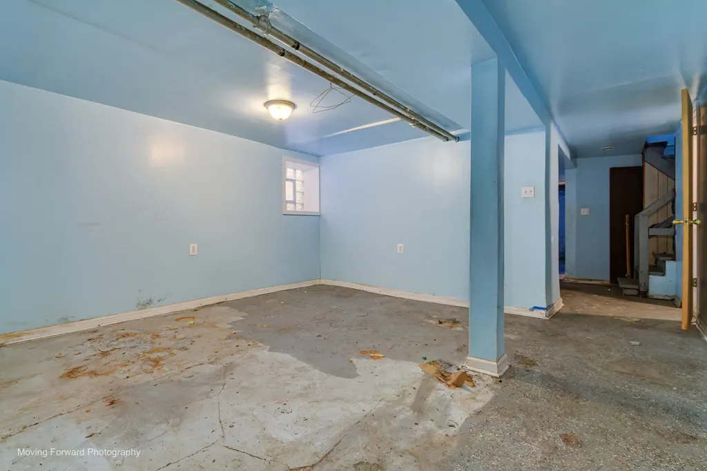 2647 West 69th Street Chicago IL 60629
