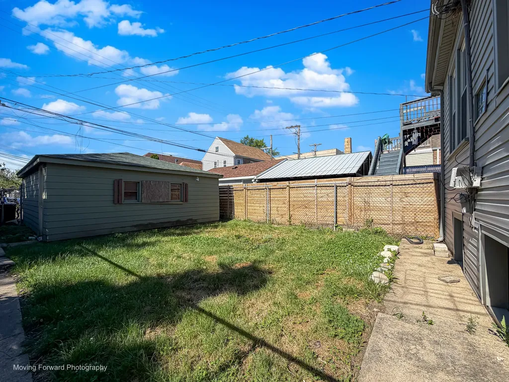 2647 West 69th Street Chicago IL 60629