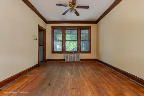 2647 West 69th Street Chicago IL 60629