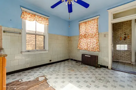 2647 West 69th Street Chicago IL 60629