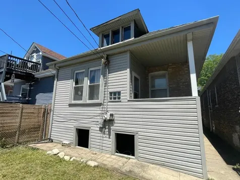 2647 West 69th Street Chicago IL 60629