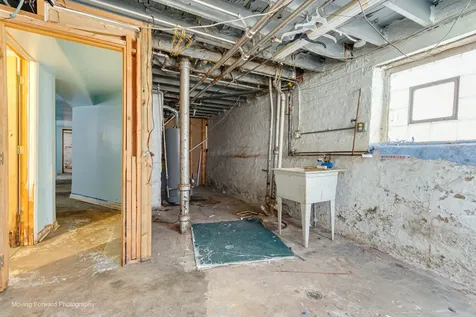 2647 West 69th Street Chicago IL 60629