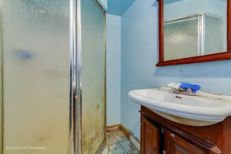 2647 West 69th Street Chicago IL 60629