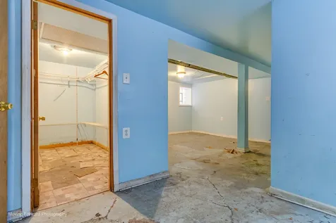 2647 West 69th Street Chicago IL 60629