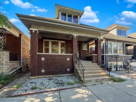 2647 West 69th Street Chicago IL 60629
