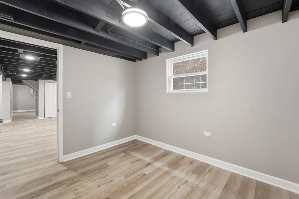 5515 South Oakley Avenue Chicago IL 60636