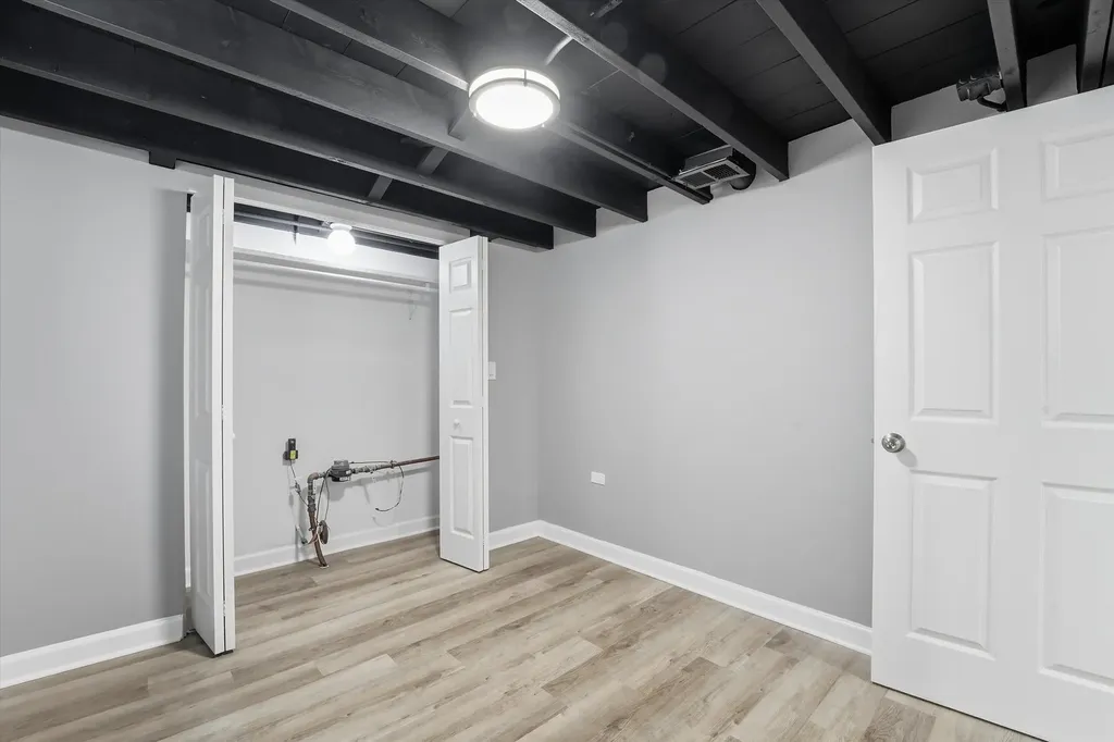5515 South Oakley Avenue Chicago IL 60636