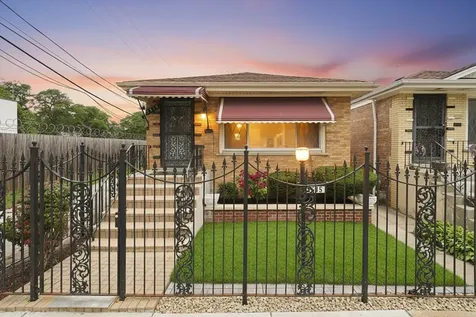 5515 South Oakley Avenue Chicago IL 60636