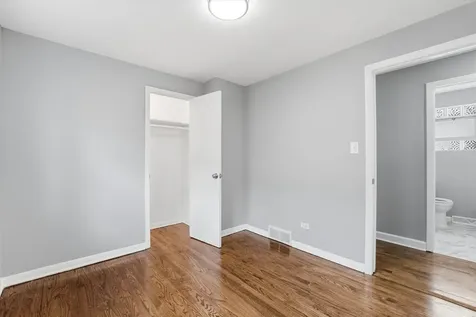 5515 South Oakley Avenue Chicago IL 60636