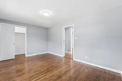 5515 South Oakley Avenue Chicago IL 60636
