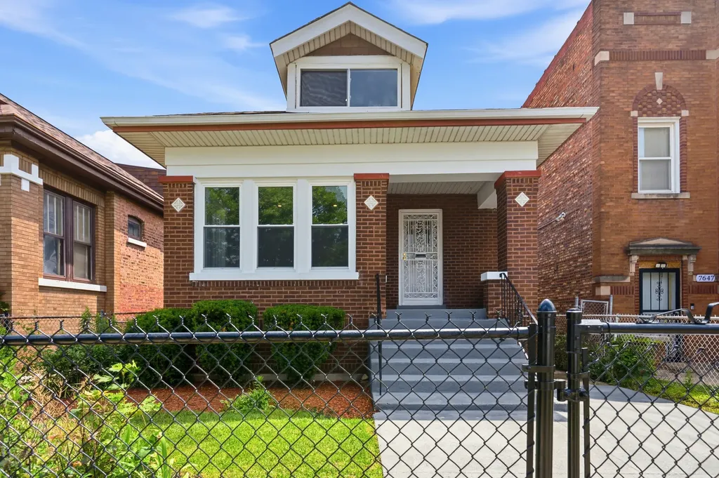 7643 South Paulina Street Chicago IL 60620