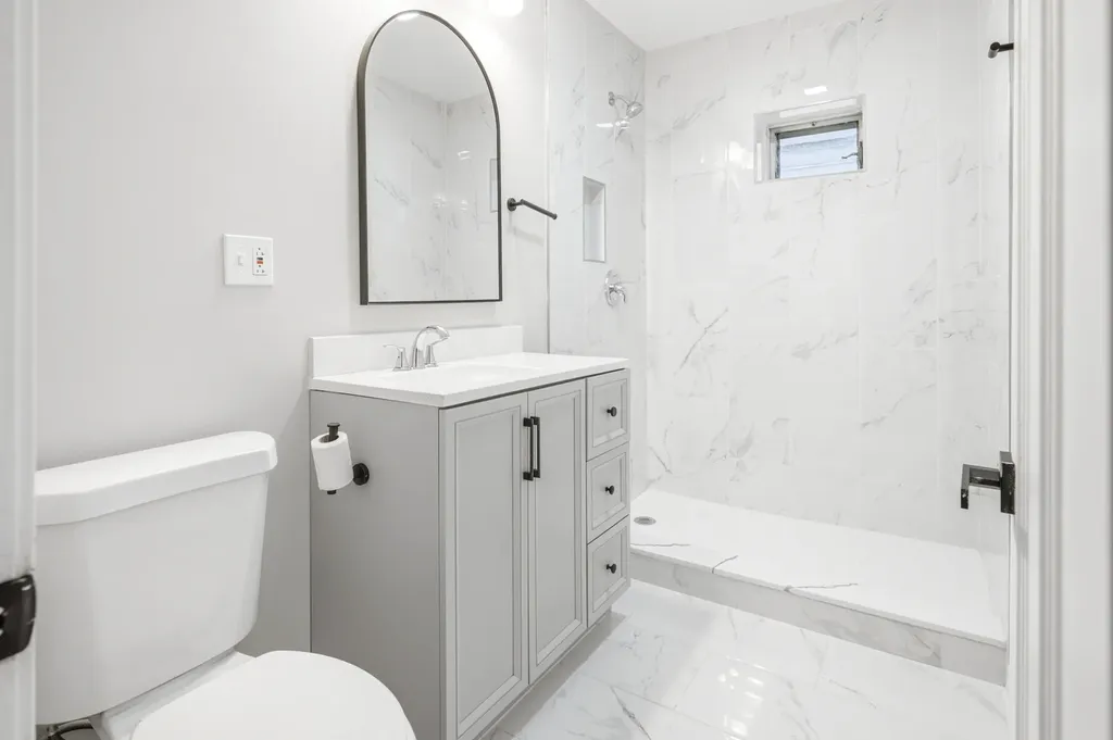 7643 South Paulina Street Chicago IL 60620