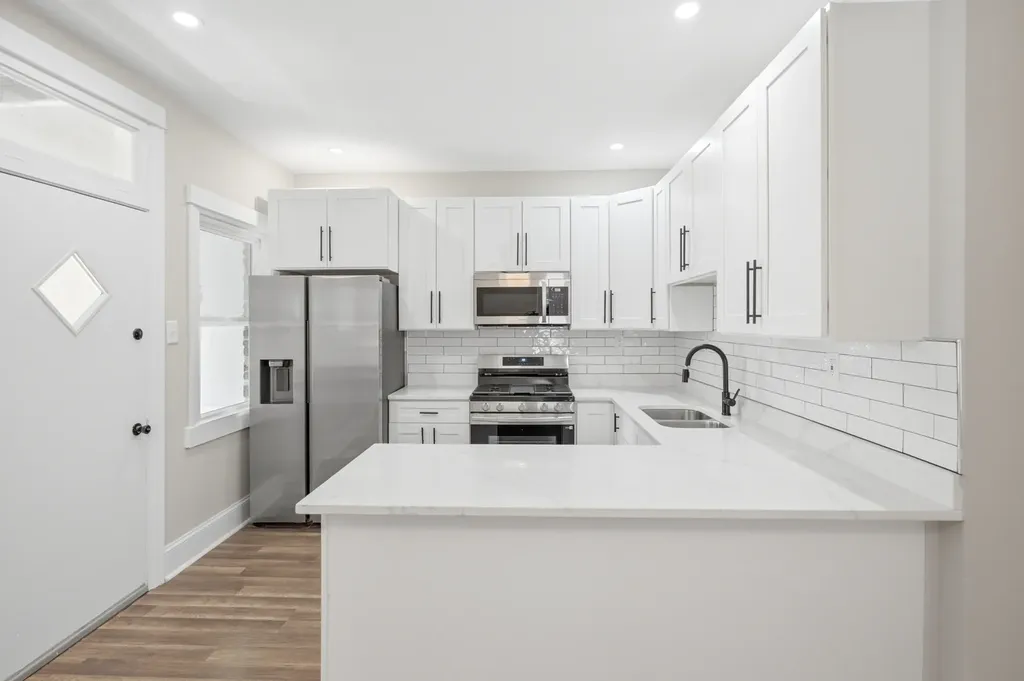 7643 South Paulina Street Chicago IL 60620